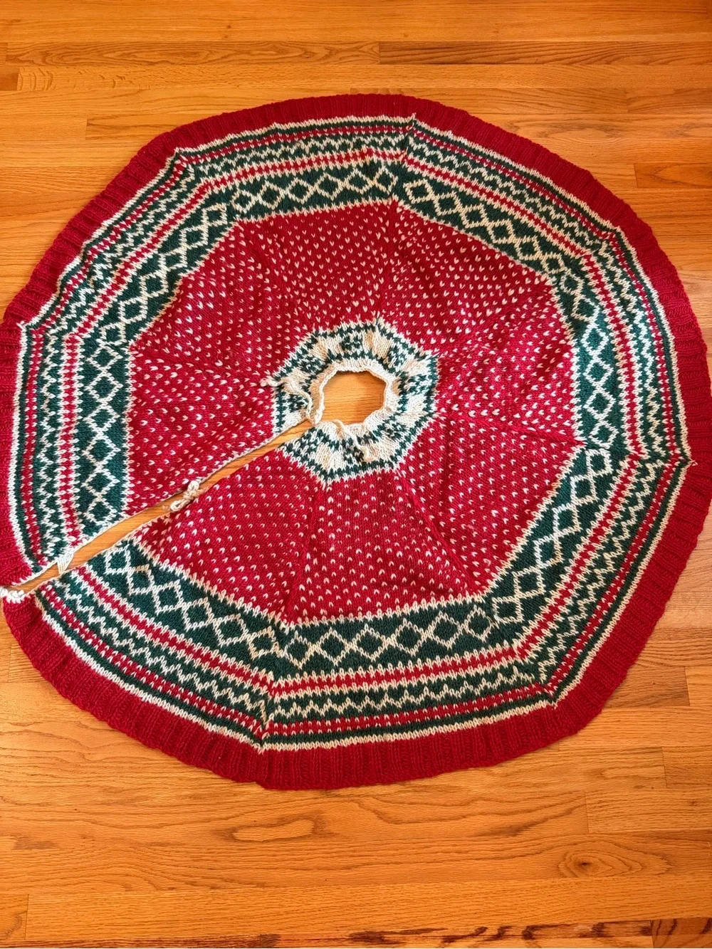 Vintage Santa’s Best large 48” diameter Nordic fair isle Christmas tree skirt